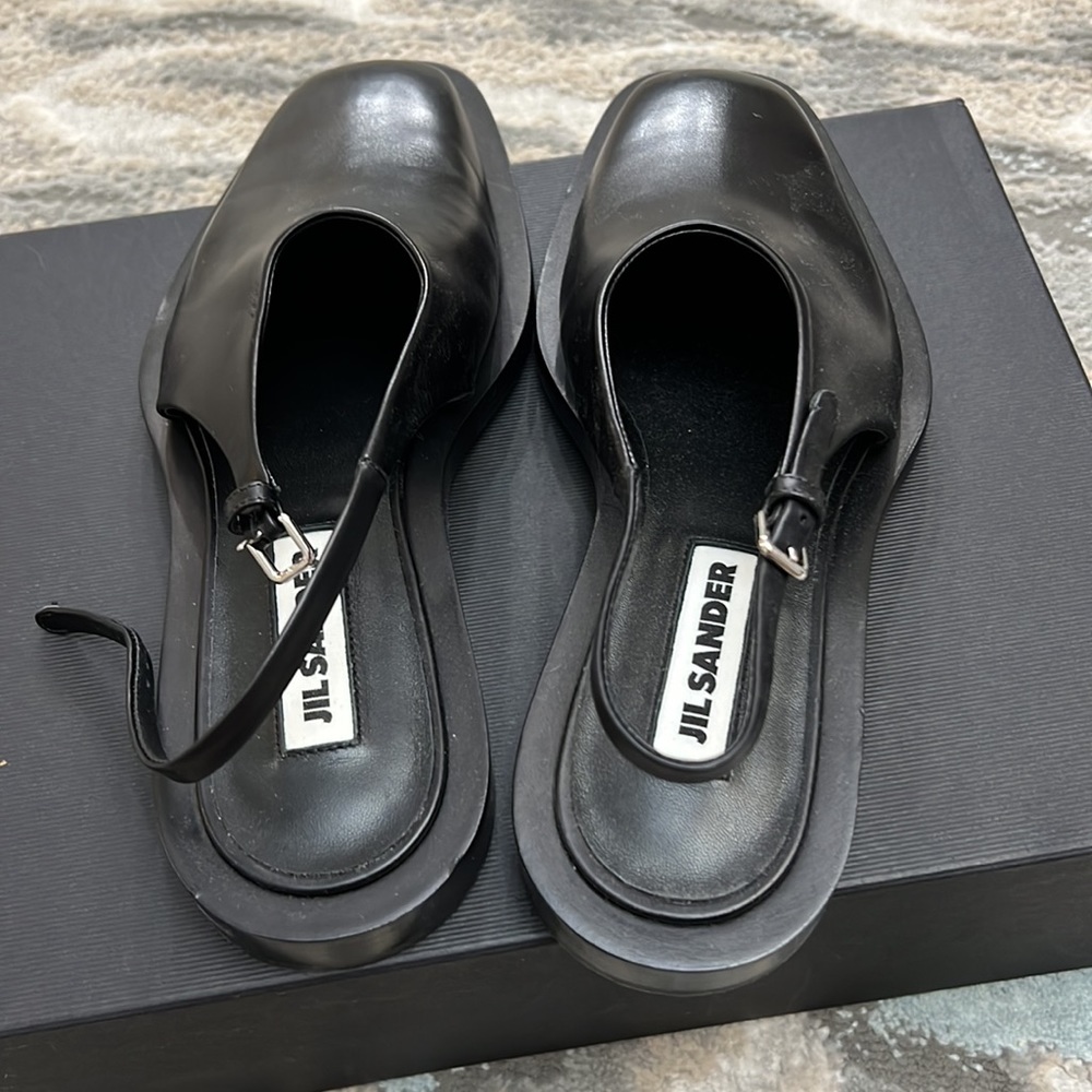 JIL SANDER
Slingback Leather Flat Sandals - Picture 5 of 12